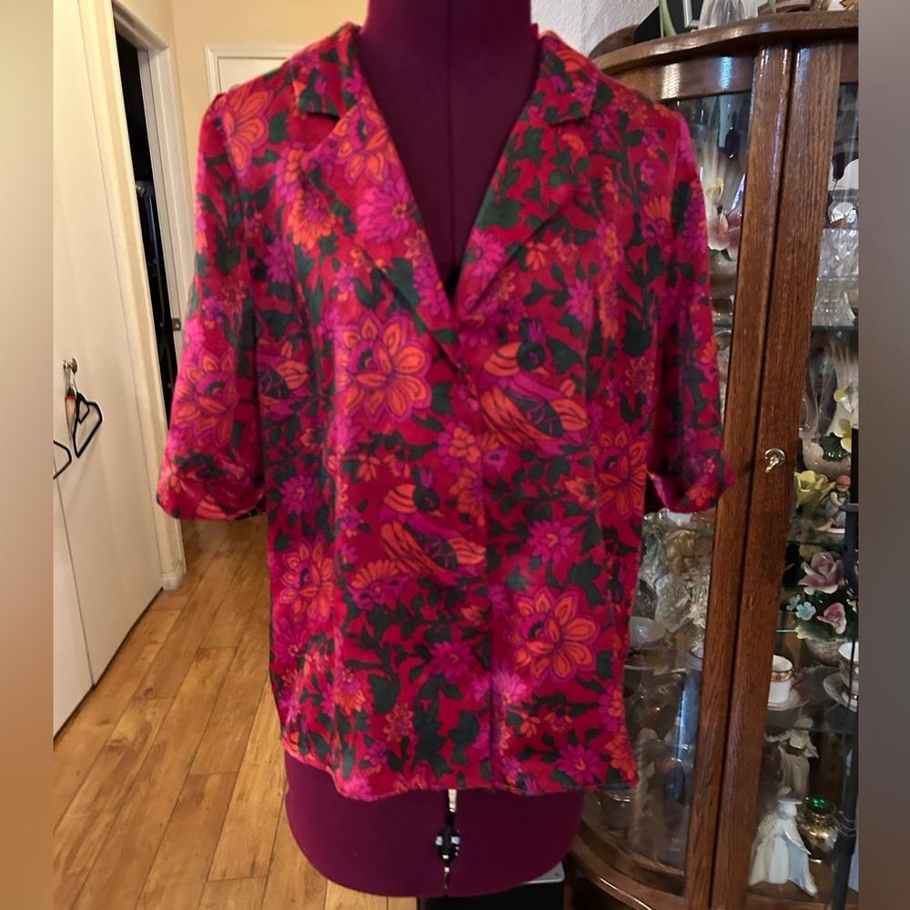 Zara Trf Short Sleeve Button Down . Size Small - image 1